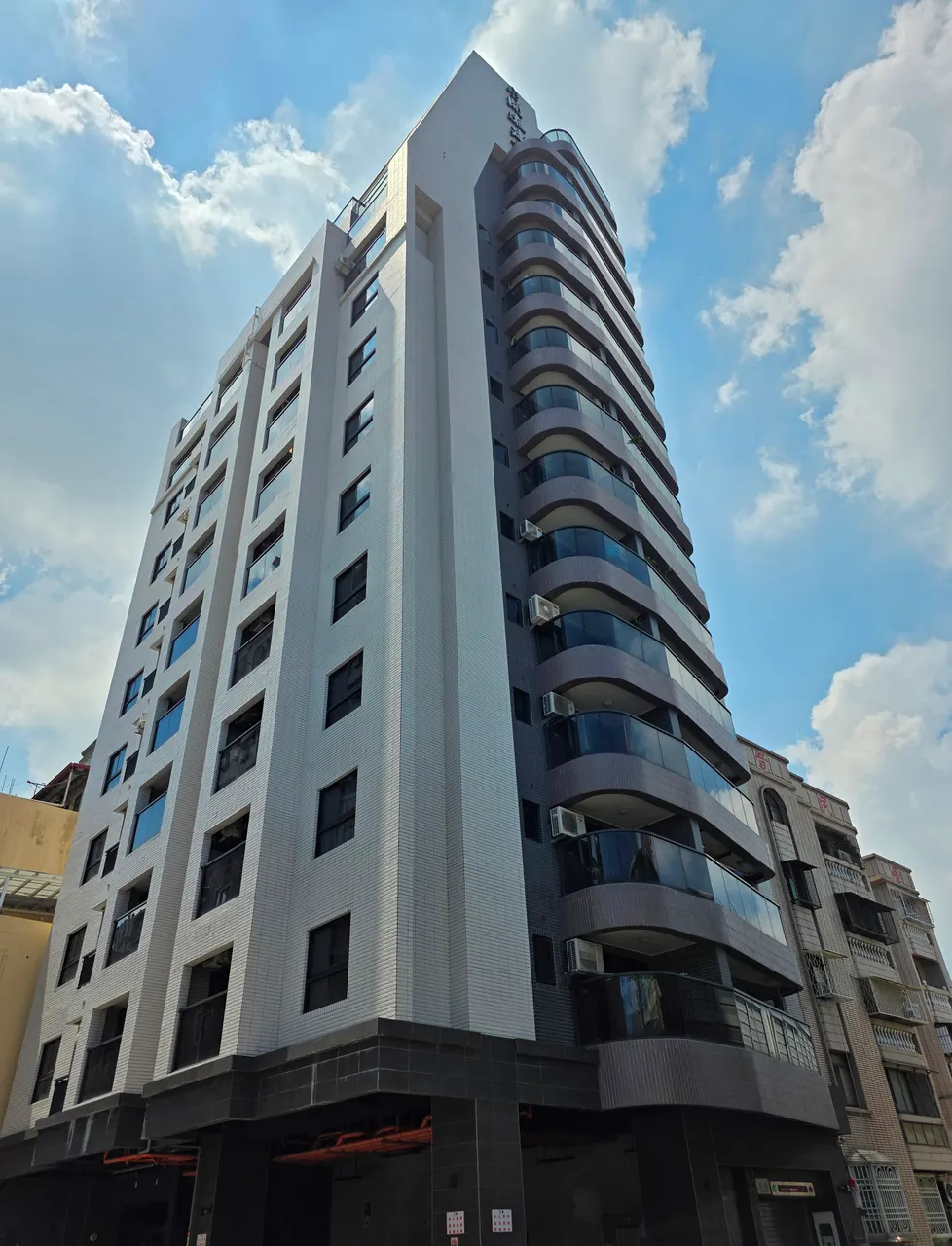 K HOUSE